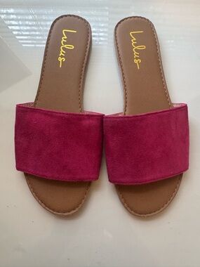 Lulu's Raspberry Pink Suede Wide-Band Slide Sandals